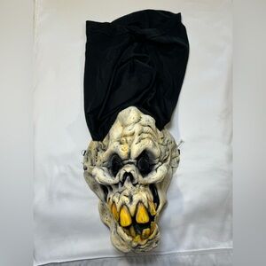 PMG HALLOWEEN SCARY EXECUTIONER SKULL MASK, PAPER MAGIC GROUP, SCREAM STYLE 2005
